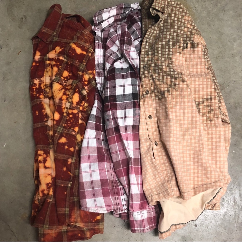 Distressed Bleached Vintage Button Down Flannel - Picture 4 of 4